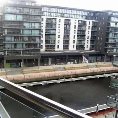 Haus Bloc * Leeds (West Yorkshire)